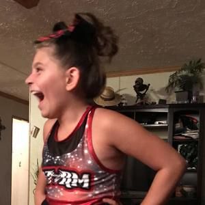 Meet your Posher, Crystal